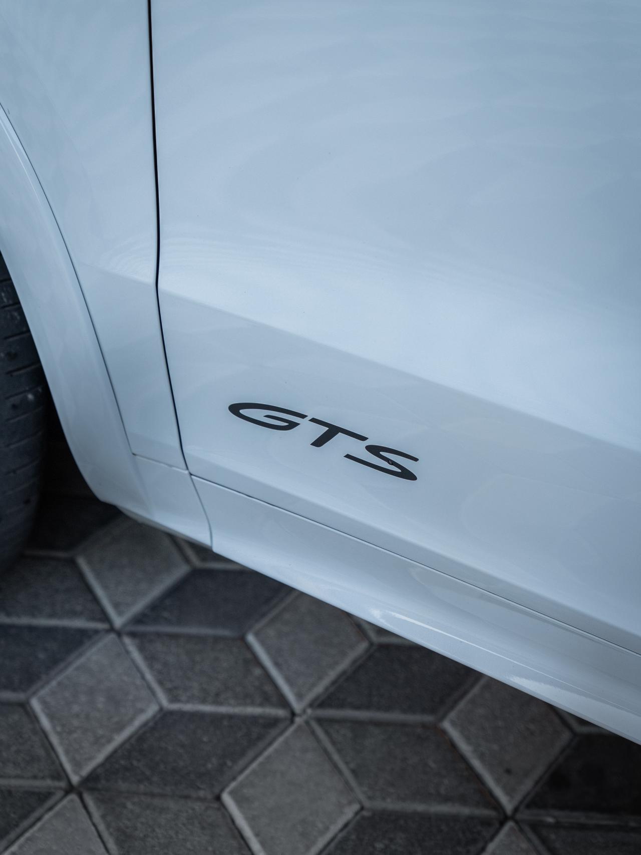 PORSCHE CAYENNE GTS 2025 MODEL OTOMATİK 