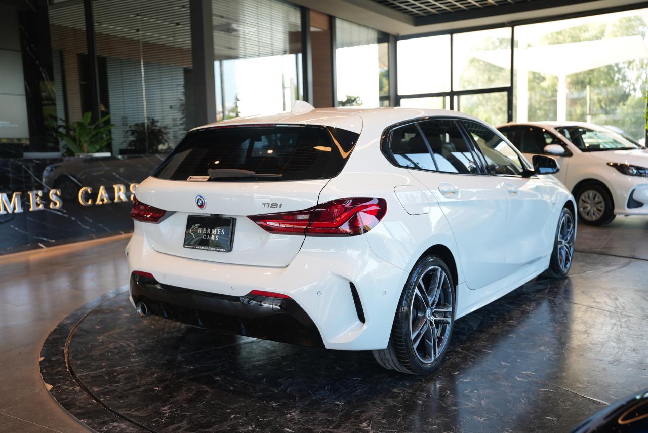 BMW 1 SERİSİ 2023 MODEL OTOMATİK 