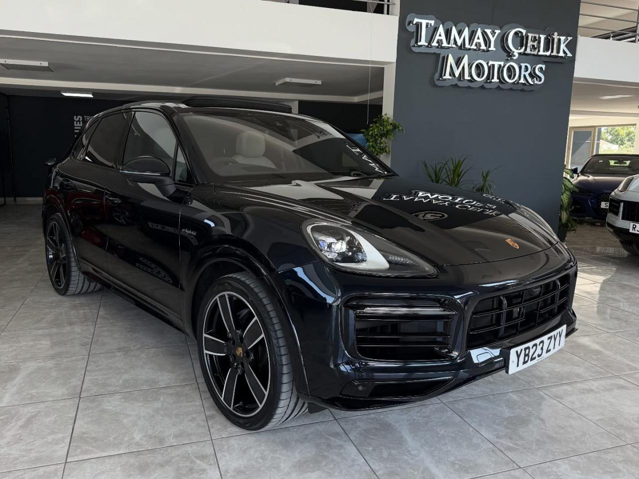PORSCHE CAYENNE 2023 MODEL OTOMATİK 