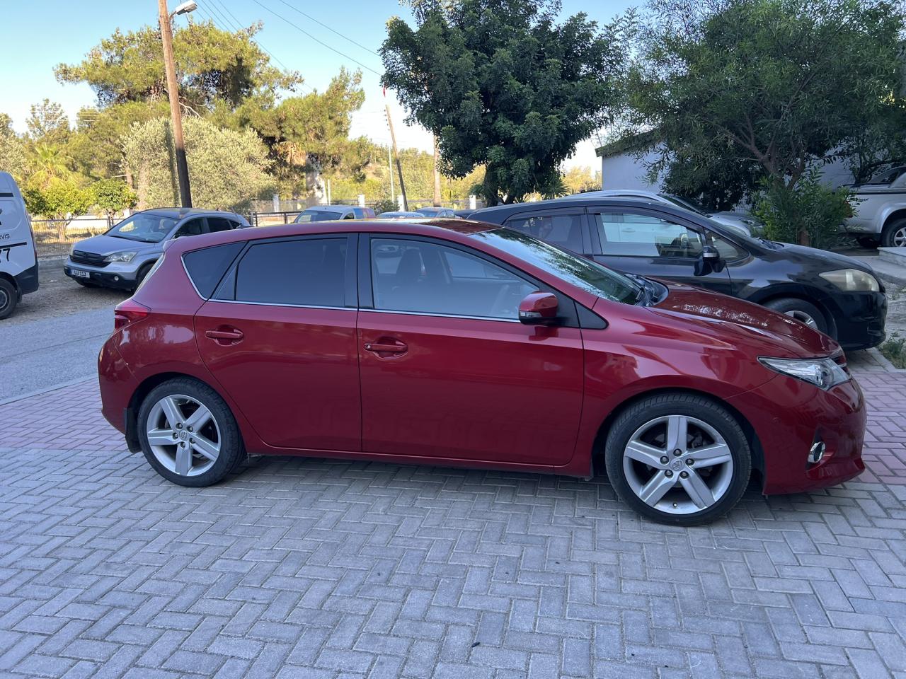 TOYOTA AURIS 2014 MODEL OTOMATİK 