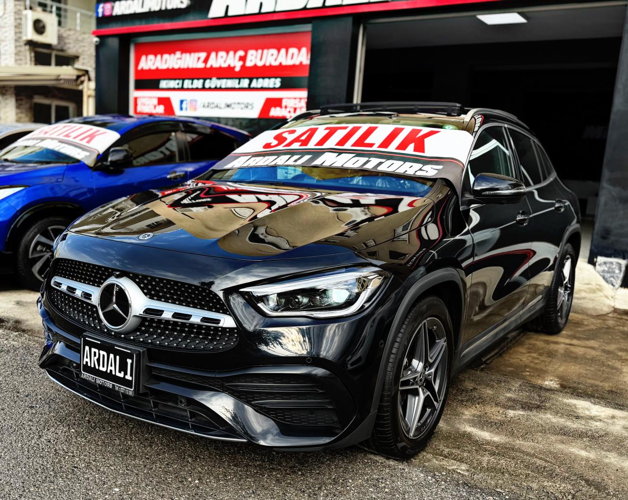 MERCEDES BENZ GLA SERİSİ 2021 MODEL OTOMATİK 