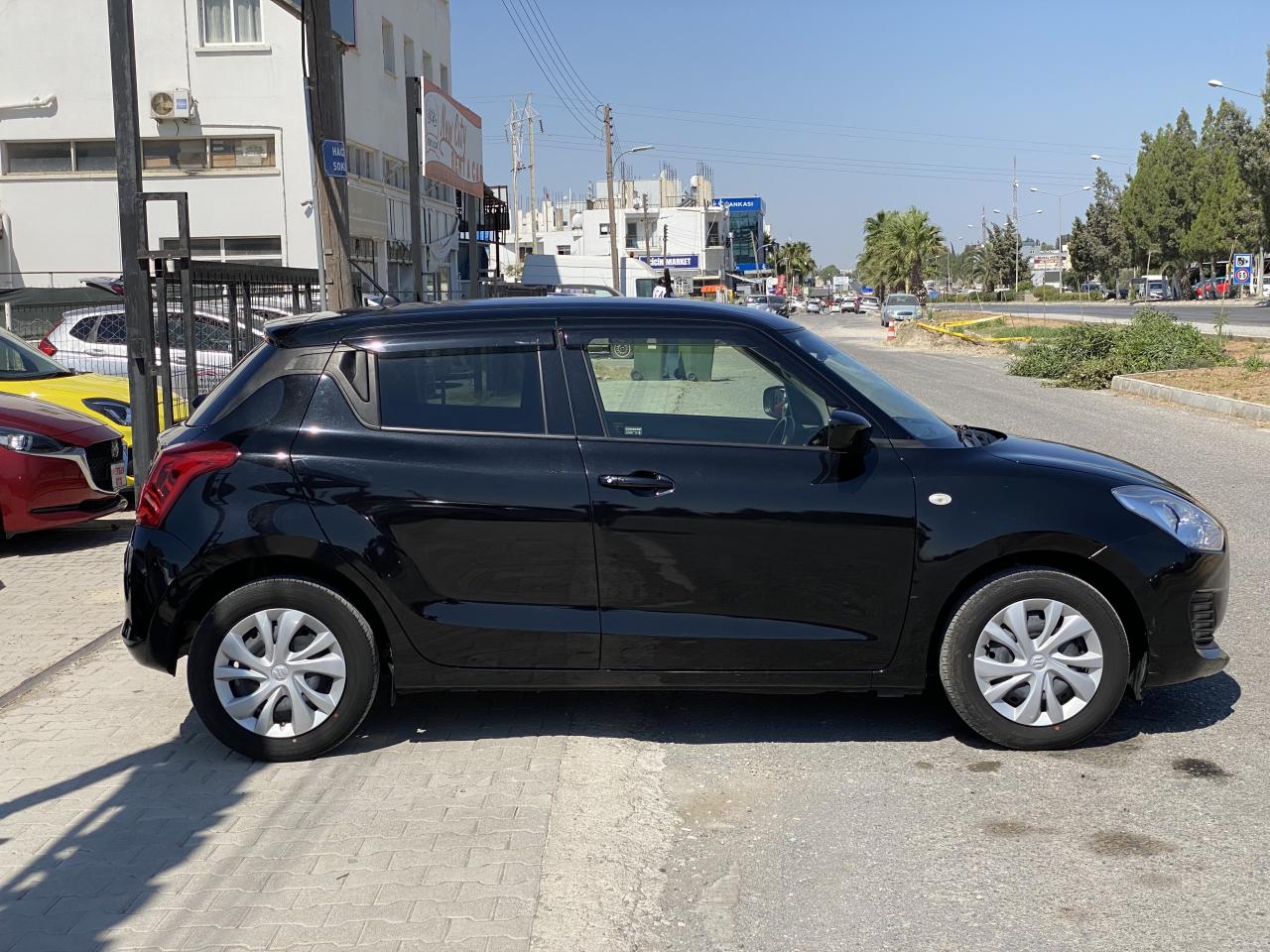 SUZUKI SWIFT 2022 MODEL OTOMATİK 