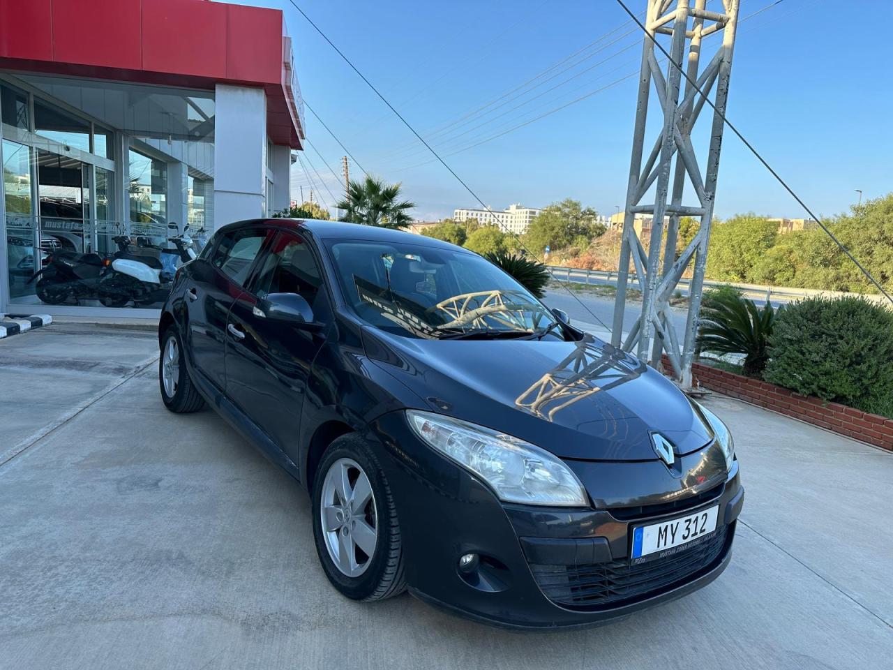 RENAULT MEGANE 2010 MODEL OTOMATİK 