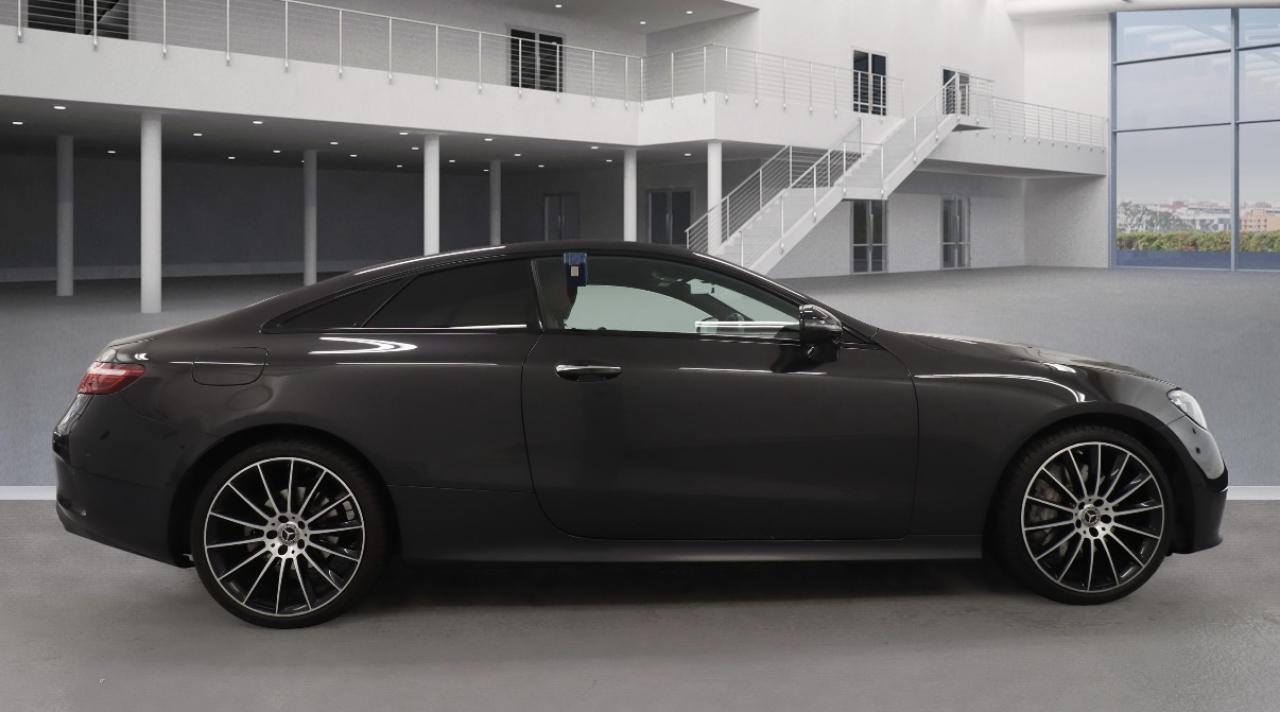 MERCEDES BENZ E SERİSİ 2022 MODEL OTOMATİK 